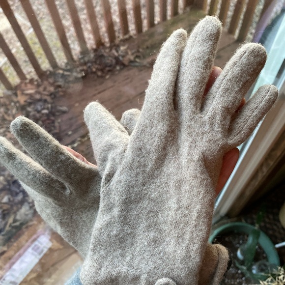 A New Day Wool Pull-On Gloves - Picture 2 of 4